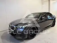 2023 BMW 520