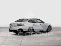 2023 BMW 520