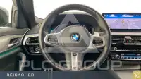 2023 BMW 520