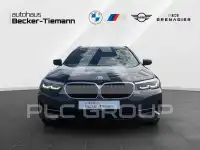 2023 BMW 520