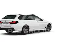 2023 BMW 520
