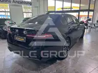 2023 BMW 520