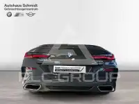 2023 BMW M8