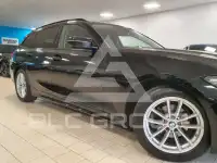 2023 BMW 318