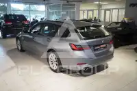 2023 BMW 318
