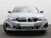 2023 BMW 318