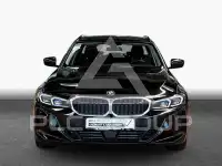 2023 BMW 318