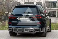 2023 BMW X7