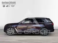 2023 BMW X7
