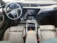 2023 Audi Q8