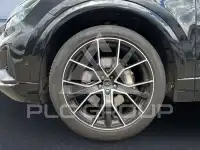 2023 Audi Q8
