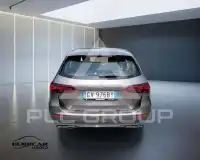 2023 Mercedes Benz B 180
