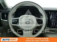 2023 Volvo S90