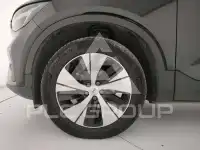 2023 Volvo XC40