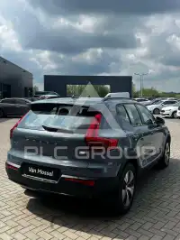 2023 Volvo XC40