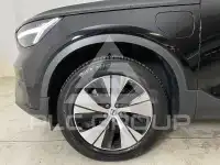 2023 Volvo XC40