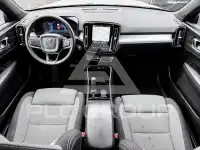 2023 Volvo XC40