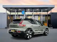 2023 Volvo XC40