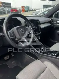 2023 Volvo XC40