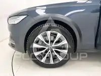 2023 Volvo V90