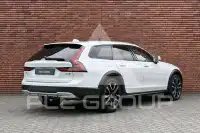 2023 Volvo V90