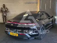 2023 Porsche Taycan