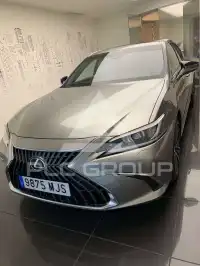 2023 Lexus ES300