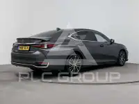 2023 Lexus ES300