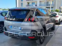 2023 Peugeot 5008