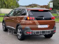 2023 Peugeot 5008