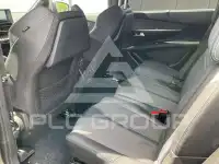 2023 Peugeot 5008