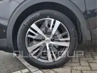 2023 Peugeot 5008