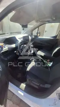 2023 Peugeot Partner