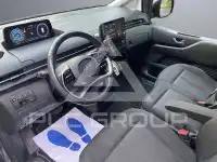 2023 Hyundai Staria