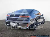 2024 BMW 740