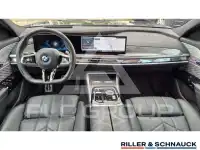 2024 BMW 740