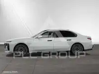 2024 BMW 750