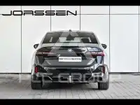 2024 BMW 530