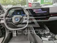 2024 BMW 530