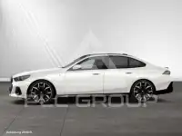 2024 BMW 530