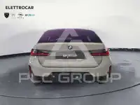 2024 BMW 320