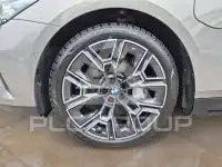 2024 BMW 550