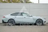 2024 BMW 550