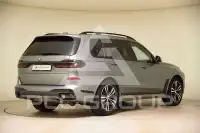 2024 BMW X7