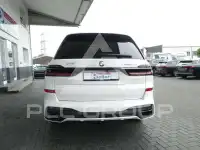 2024 BMW X7