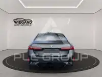 2024 BMW 520