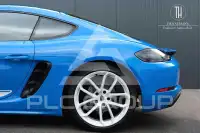 2024 Porsche Cayman