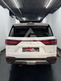 2024 Lexus LX600