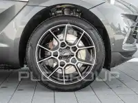 2024 Aston Martin DBX