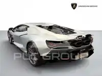 2024 Lamborghini Revuelto